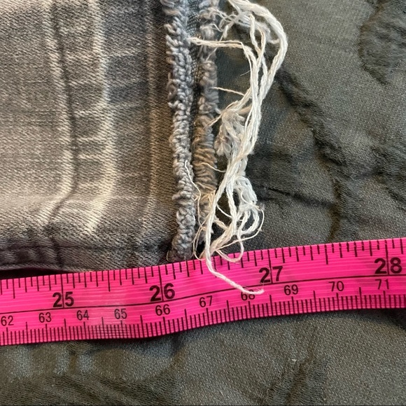 Like New Express Jeans - Picture 7 of 7